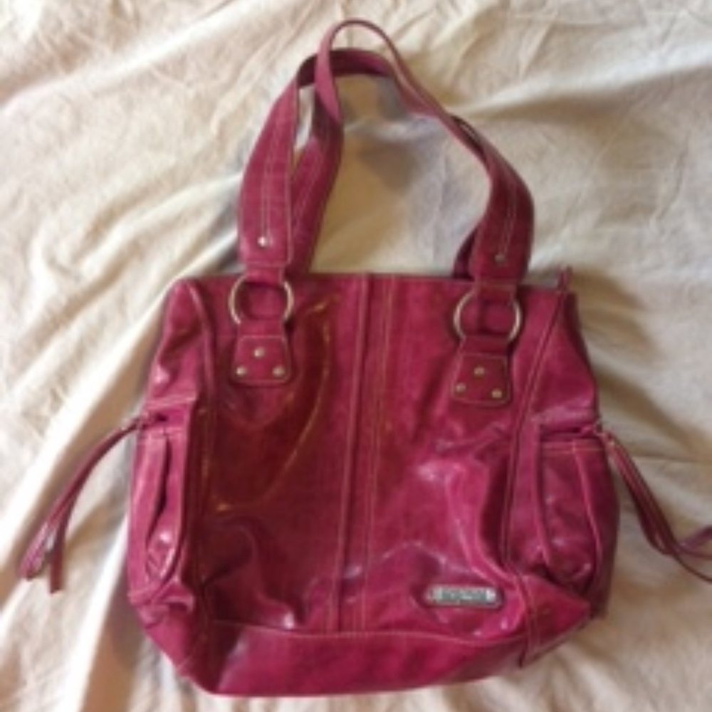 Kenneth Cole Reaction Pink Leather Shoulder Bag